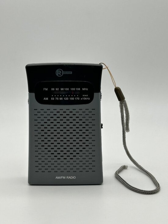 RadioShack Other - RadioShack AM/FM Compact Pocket Radio 1200586 Portable Transistor Works Y2K